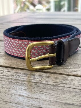 Vineyard Vines Classic Whale Pattern Canvas Club Belt - Pink & Navy Size 28